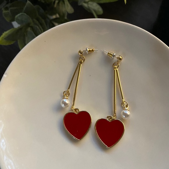 Red Heart Gold Dangle Valentine’s earrings - Picture 4 of 9